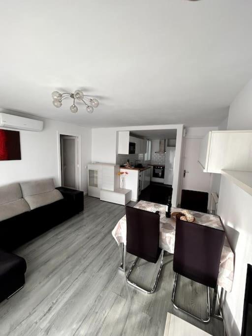 Precioso Apartamento En La Playa Barcelona Cabrera de Mar Zewnętrze zdjęcie